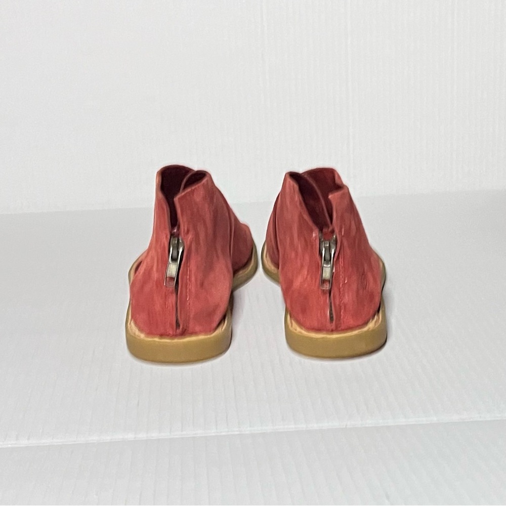 Born Iwa Sandals - Picture 9 of 13